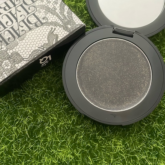 🆕 Lipstick Queen Black Lace Rabbit Cream Blush - Picture 3 of 5